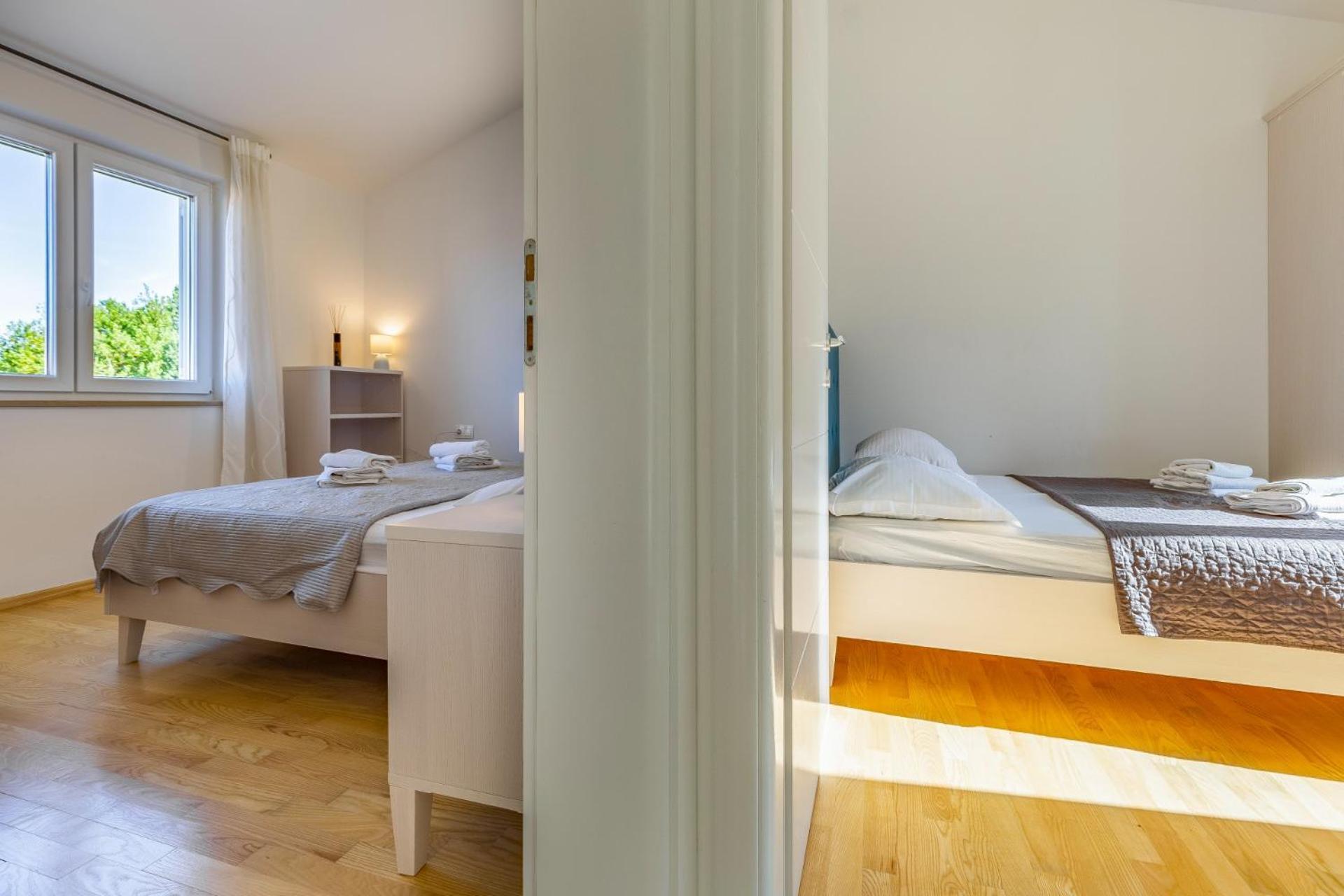 Villas Lotus With Pool And Jacuzzi Pula Extérieur photo