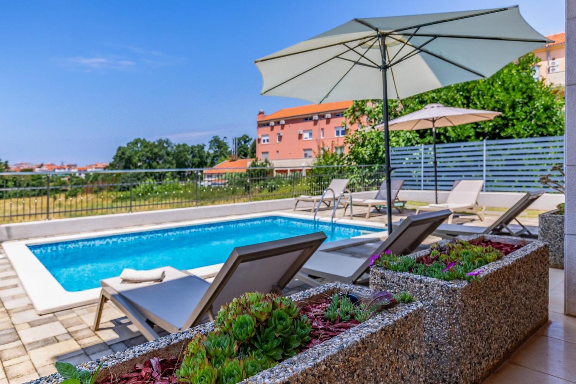 Villas Lotus With Pool And Jacuzzi Pula Extérieur photo