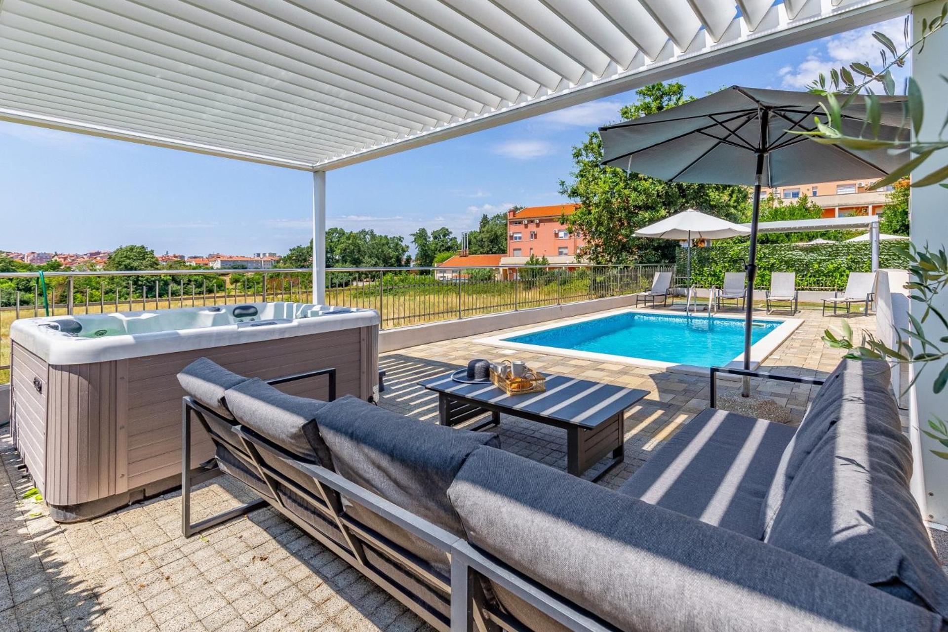 Villas Lotus With Pool And Jacuzzi Pula Extérieur photo