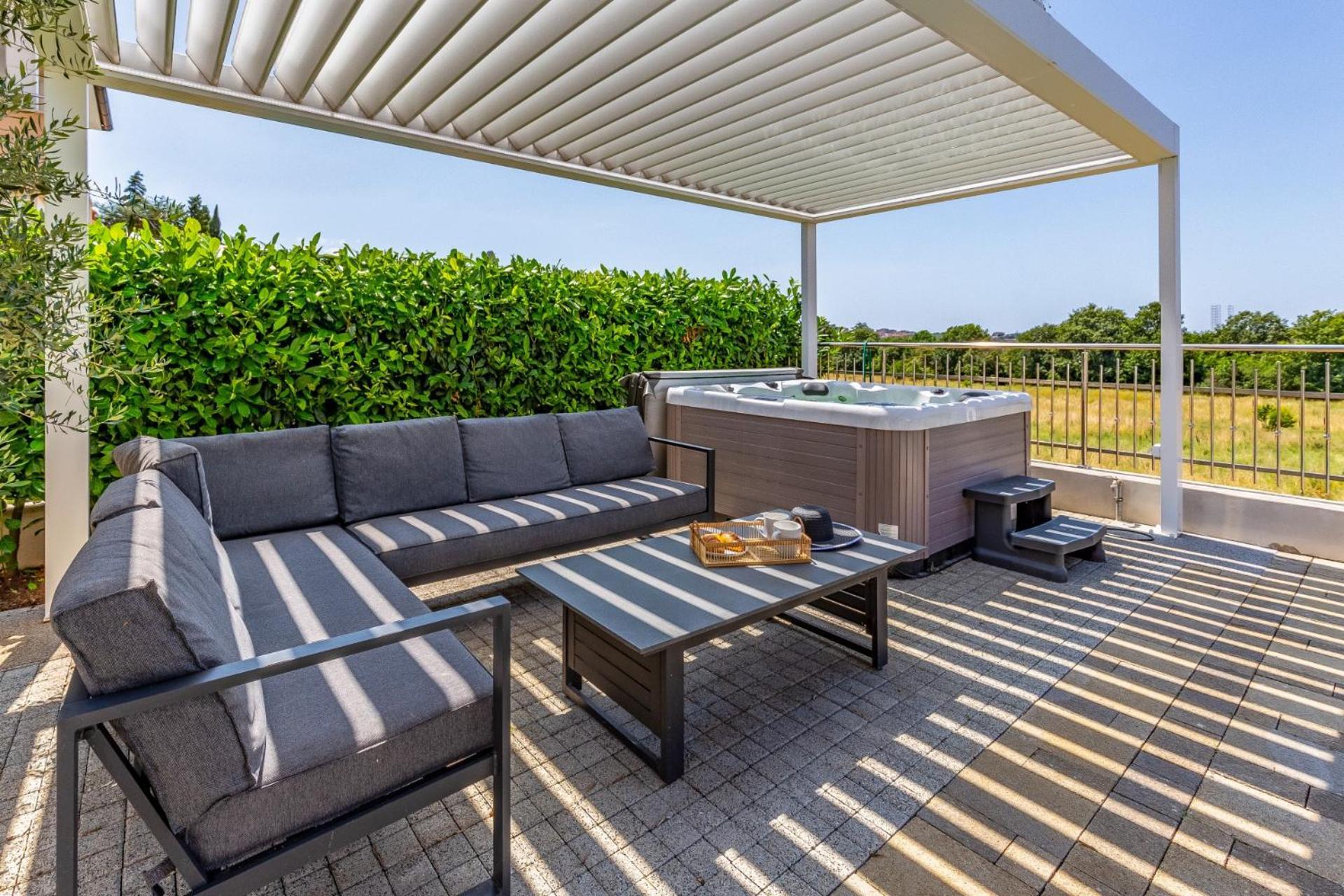 Villas Lotus With Pool And Jacuzzi Pula Extérieur photo